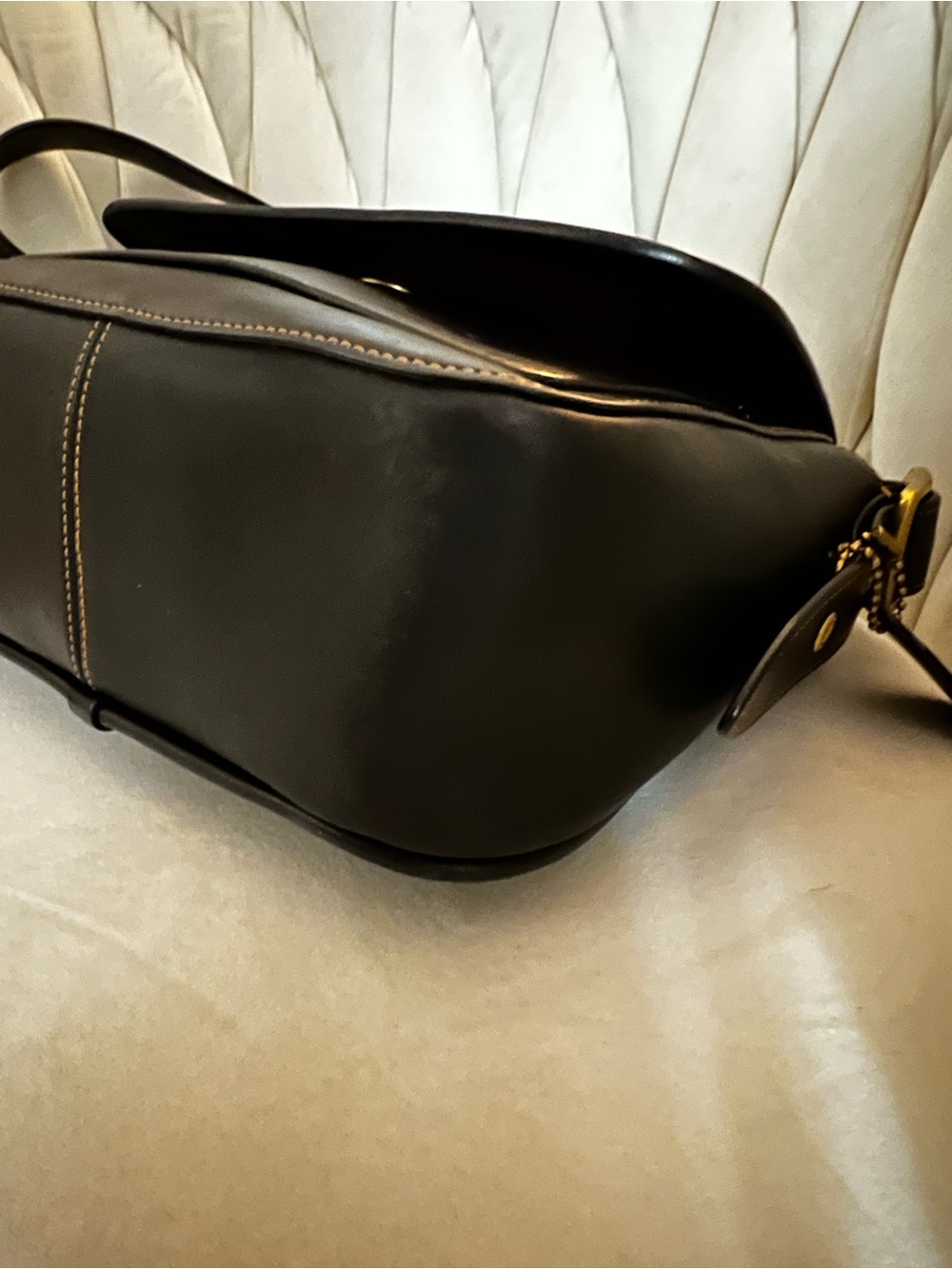 Coach Rambler's Legacy Bag in black glovetanned leather with brass hardware - Picture 7 of 9